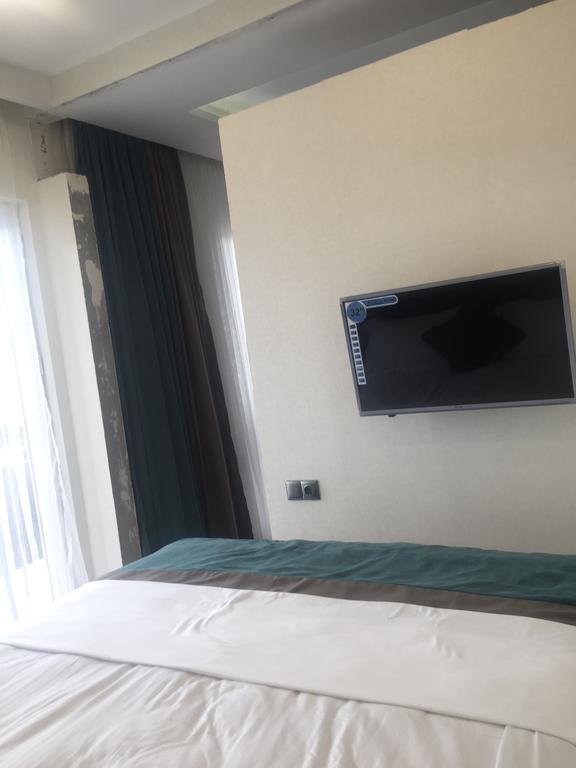 Apartamento Batumi Heaven Exterior foto
